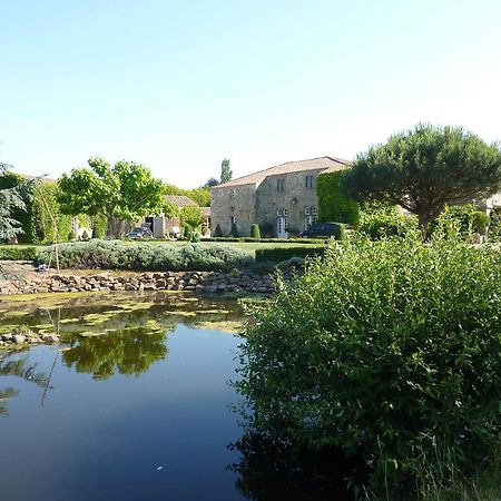 Logis De La Robliniere Bed and Breakfast Landevieille Buitenkant foto
