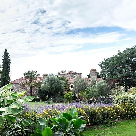 Logis De La Robliniere Bed and Breakfast Landevieille Buitenkant foto