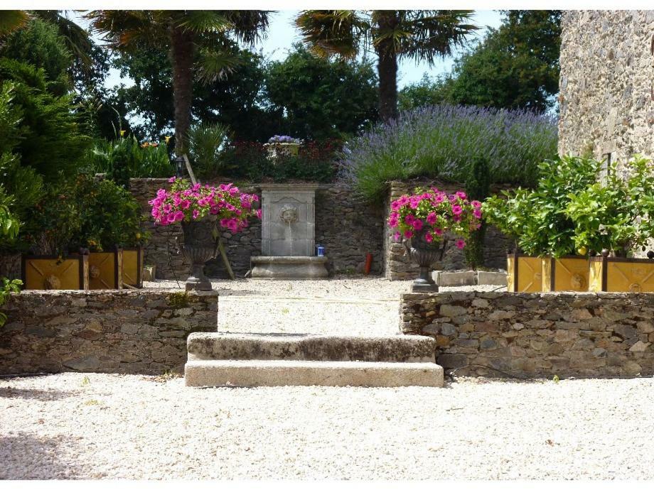 Logis De La Robliniere Bed and Breakfast Landevieille Buitenkant foto